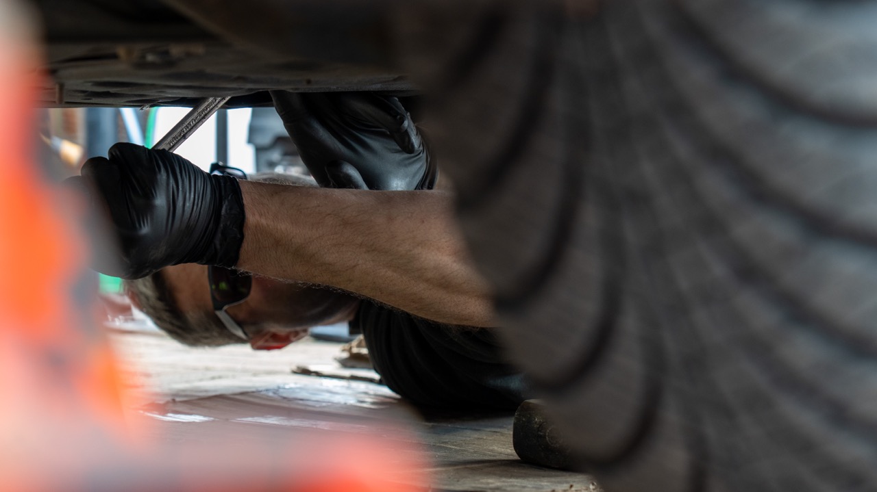 Brake Pads & Discs mobile mechanic in Redditch